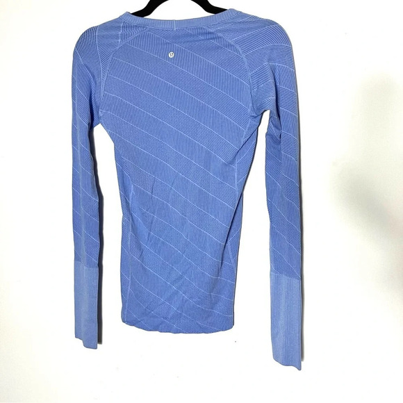 Lululemon x Soul Cycle Swiftly Long Sleeve‎ with Graphic 6 - Picture 5 of 7